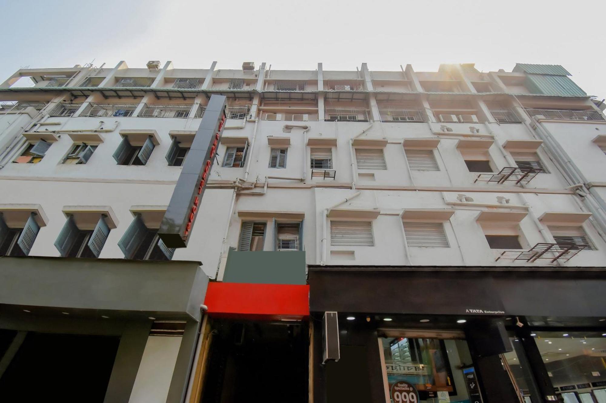 Hotel O Lindsay Inn Guest House Bara Bazar Ngoại thất bức ảnh
