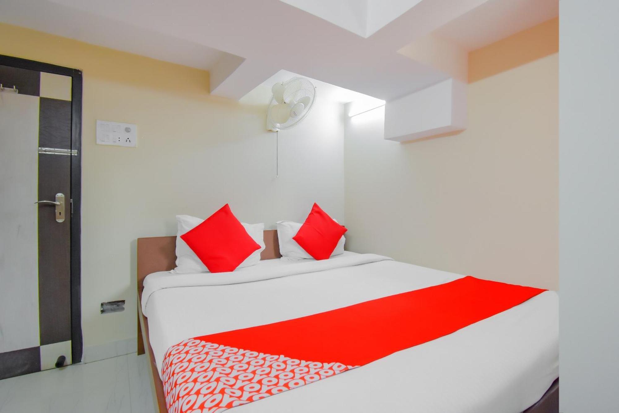 Hotel O Lindsay Inn Guest House Bara Bazar Ngoại thất bức ảnh